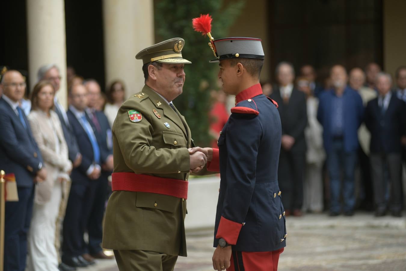 La Cuarta Subinspección General del Ejército (Suige) celebró el día de la unidad, con un acto que fue presidido por el jefe de este área de Defensa y comandante militar de Valladolid y Palencia, general José Rivas 