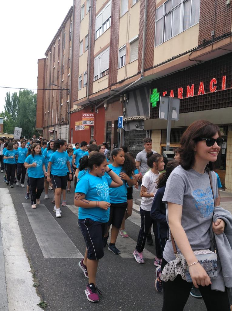 Fotos: Fiestas y II Marcha Solidaria del Colegio Sagrado Corazón-La Anunciata de Valladolid