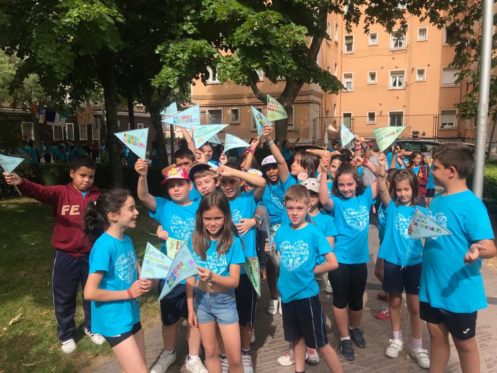 Fotos: Fiestas y II Marcha Solidaria del Colegio Sagrado Corazón-La Anunciata de Valladolid