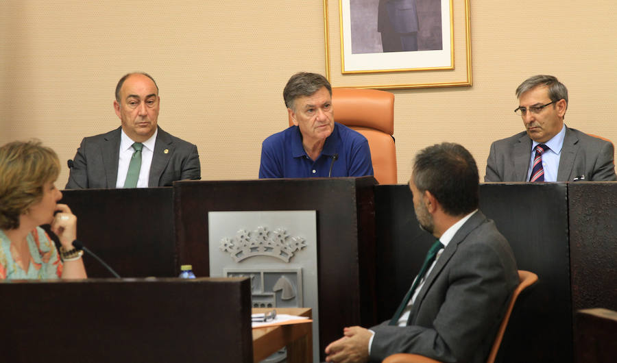 Fotos: Pleno de la Diputación