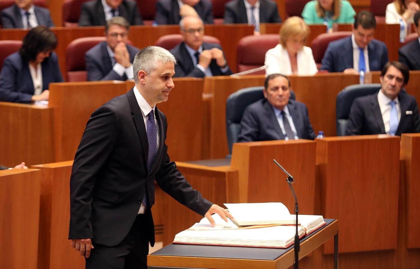 Fotos: Toma de posesión de los nuevos procuradores de las Cortes de Castilla y León