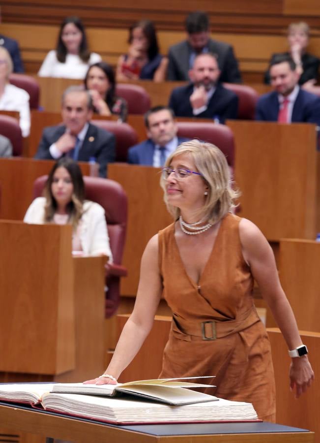 Fotos: Toma de posesión de los nuevos procuradores de las Cortes de Castilla y León