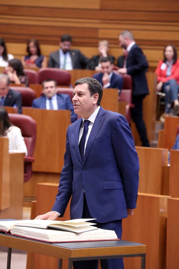 Fotos: Toma de posesión de los nuevos procuradores de las Cortes de Castilla y León