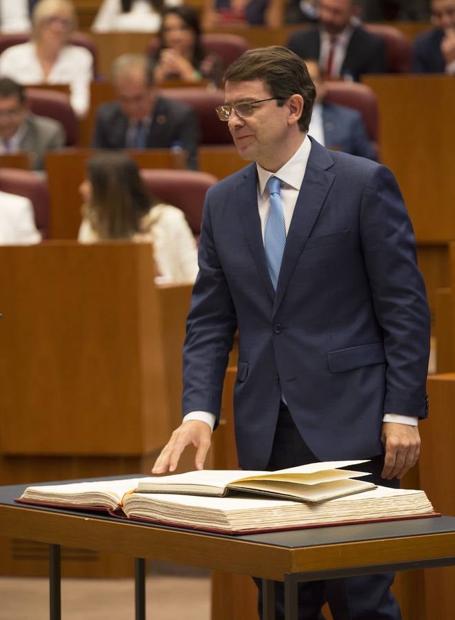 Fotos: Toma de posesión de los nuevos procuradores de las Cortes de Castilla y León