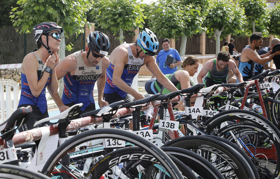 Fotos: Grijtoa inicia el circuito de triatlones