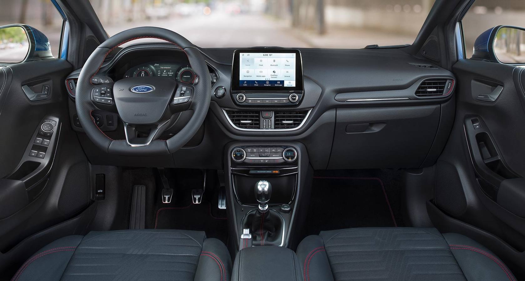 Ford acaba de dar a conocer el nuevo Puma, que ahora propone una carrocería tipo «crossover» compacta de inspiración SUV, con un gran maletero y una sofisticada tecnología híbrida 'ligera'. Un coche práctico y equipado con las últimas tecnologías.
