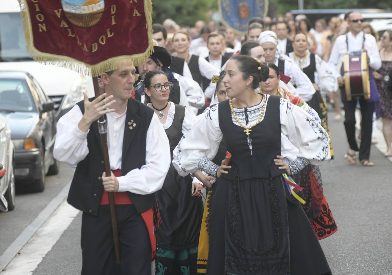 Fotos: Pasacalles en las fiestas de La Rondilla