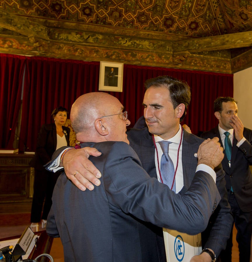 Conrado Íscar toma posesión como presidente de la Diputación de Valladolid. 