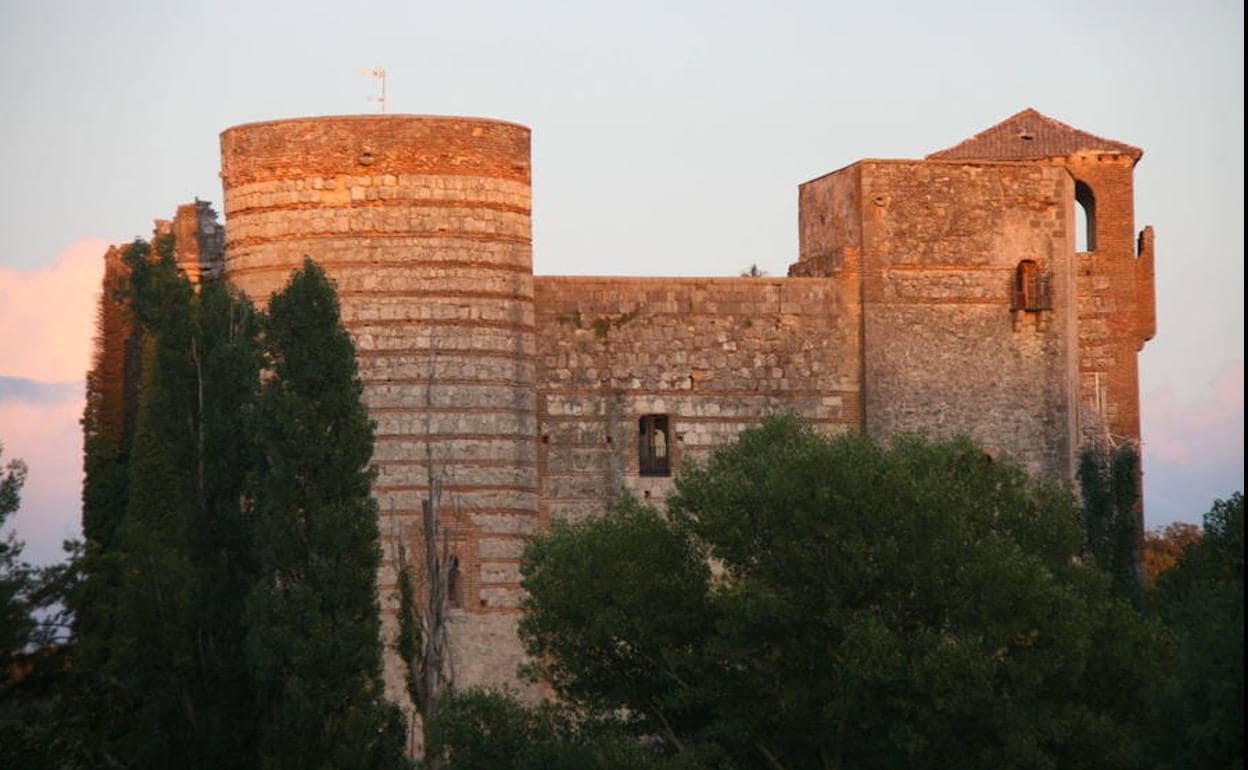 Castillo de Castilnovo, en la provincia de Segovia. 