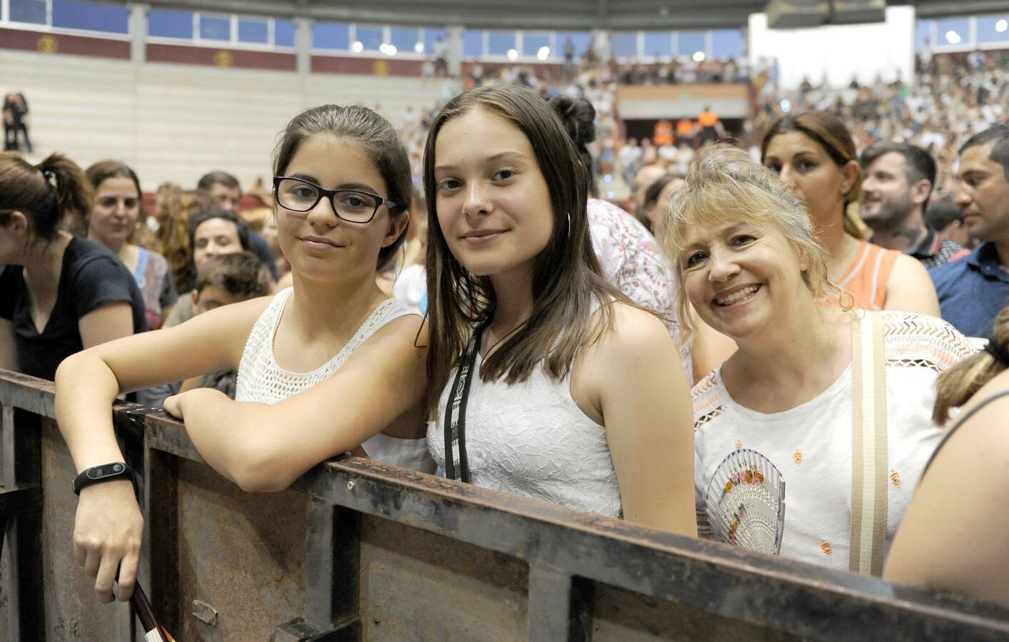 Más de 3.000 personas se dieron cita en la plaza de toros de La Flecha para cantar los mejores temas del repertorio del artista puertorriqueño 