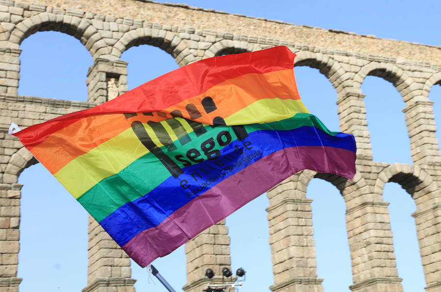 Fotos: Manifestación del Orgullo Gay en Segovia