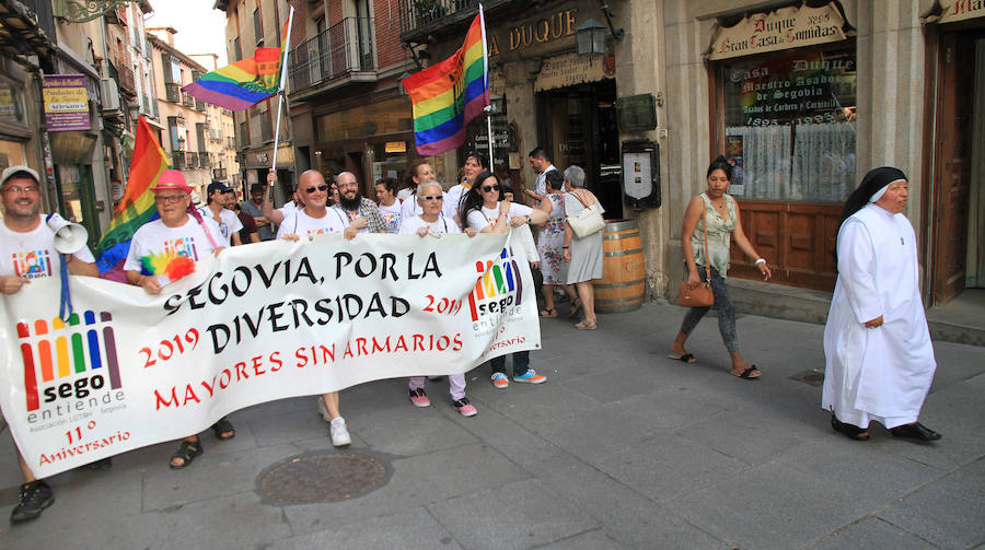 Fotos: Manifestación del Orgullo Gay en Segovia