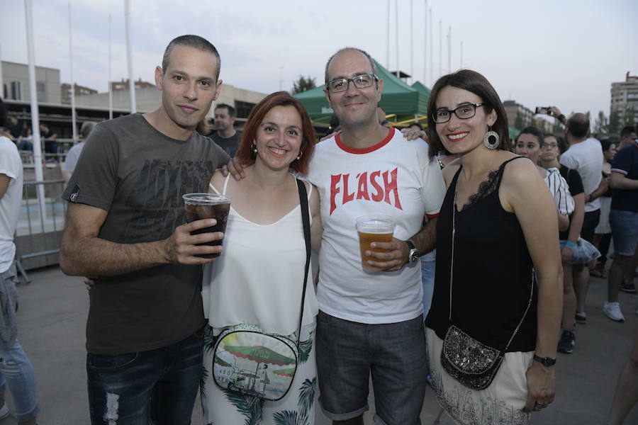 Valladolindie, «el festival más largo del mundo», celebra este año su 25 aniversario de música en directo. El primer concierto del ciclo, el de Izal, llenó ayer la Feria de Valladolid. El segundo, en el que actuarán Corizonas, Dorian y Siloé, tendrá lugar en la Plaza Mayor de la capital vallisoletana coincidiendo con la celebración de la Feria y Fiestas de la Virgen de San Lorenzo.