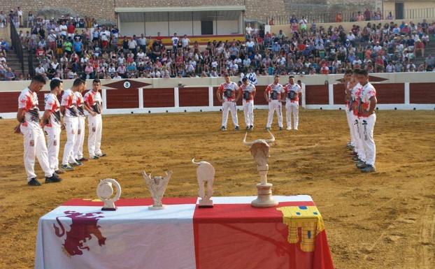 Imagen principal - Última eliminatoria del III Campeonato de Castilla y León de cortes, saltos y quiebros. 