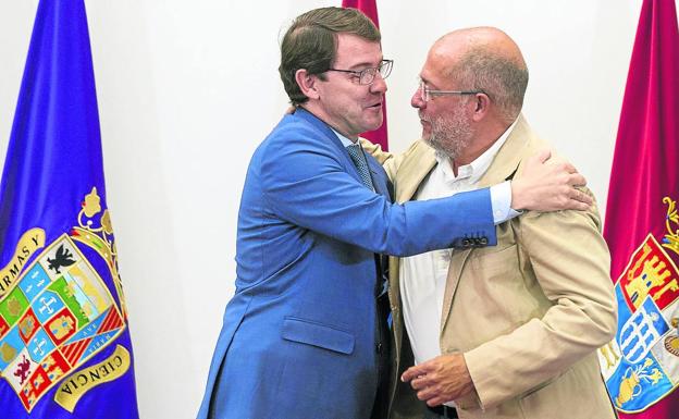 Mañueco e Igea nombrarán a sus consejeros en la Junta sin la posibilidad de ser vetados