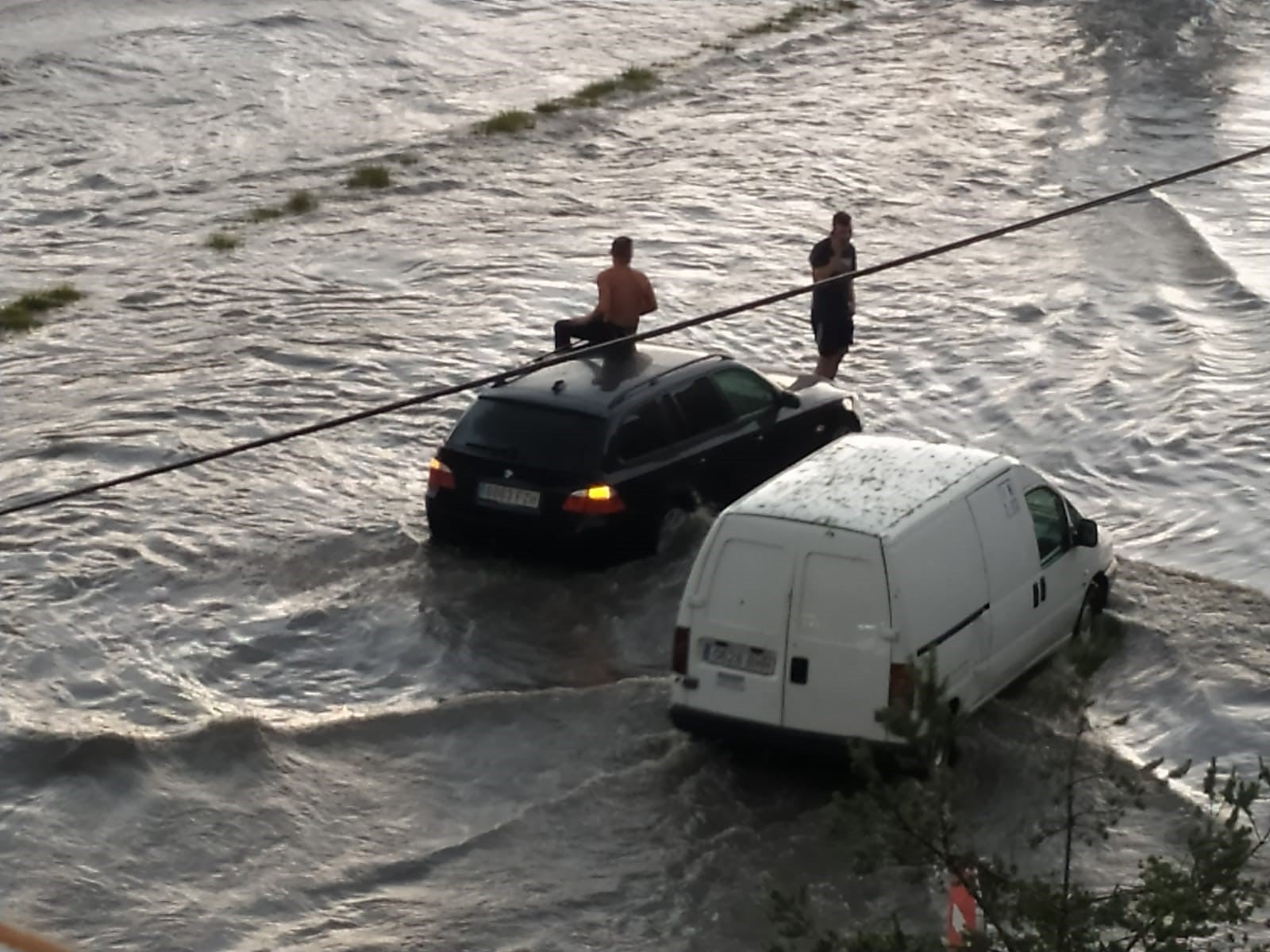 Fotos: Imágenes de la tromba de agua en Burgos