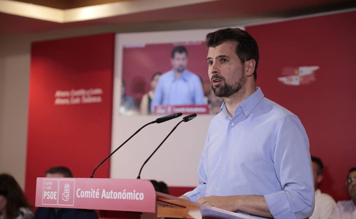 Luis Tudanca, en la sede autonómica del PSOE. 