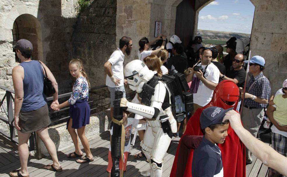 Visita de la Legión 501 Spanish Garrison, de Star Wars, dentro del evento Youth Wine Experience organizado por la Diputación. 