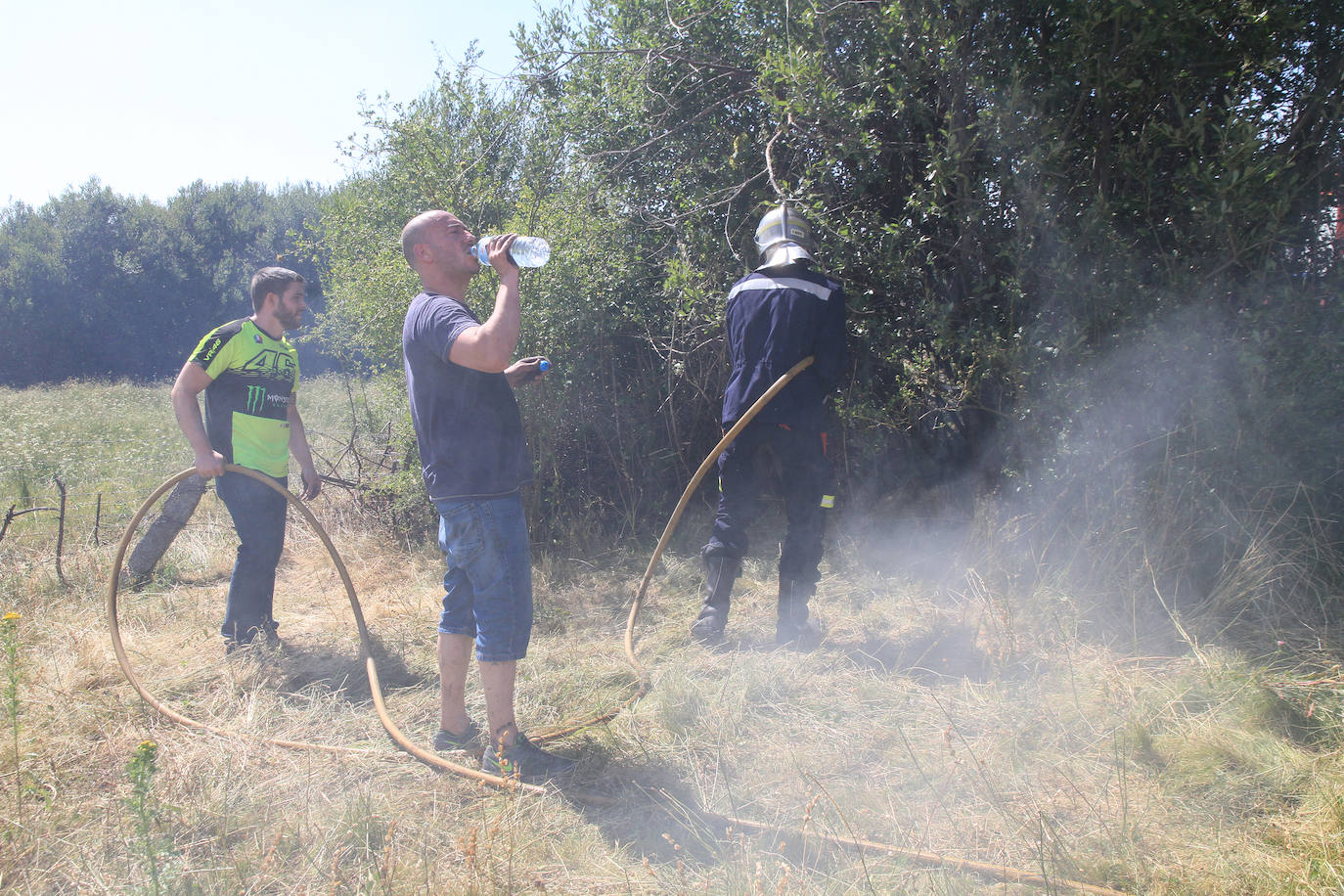 Fotos: Incendio en Trescasas (y 2)