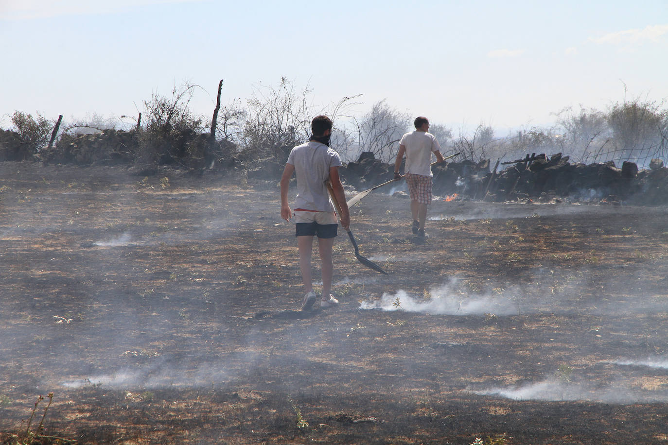 Fotos: Incendio en Trescasas (y 2)