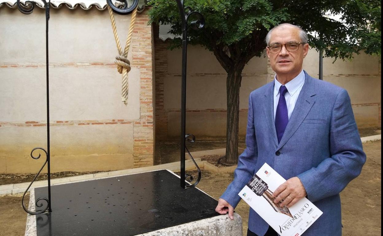 Germán Vega, ayer en el Palacio de los Condes de Valparaíso (Almagro), donde presentó su estudio. 