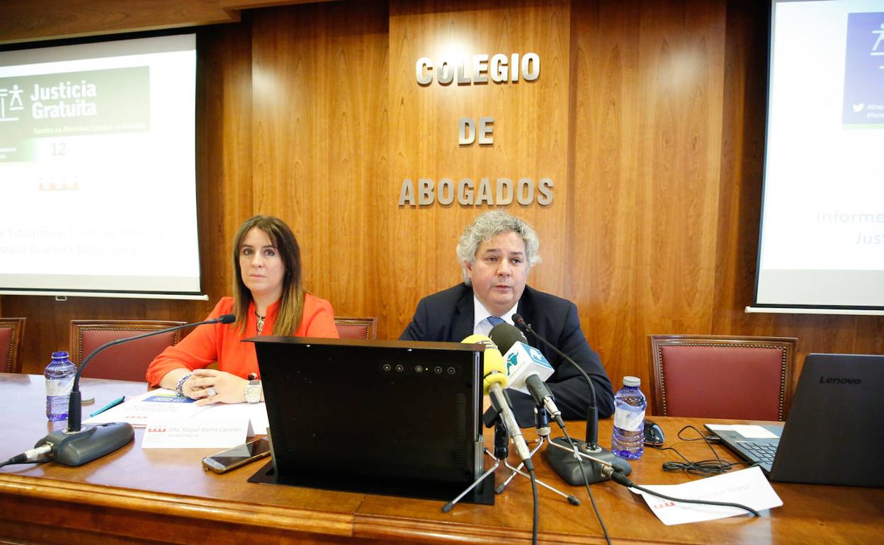 Raquel Martín y Eduardo Íscar, durante la rueda de prensa