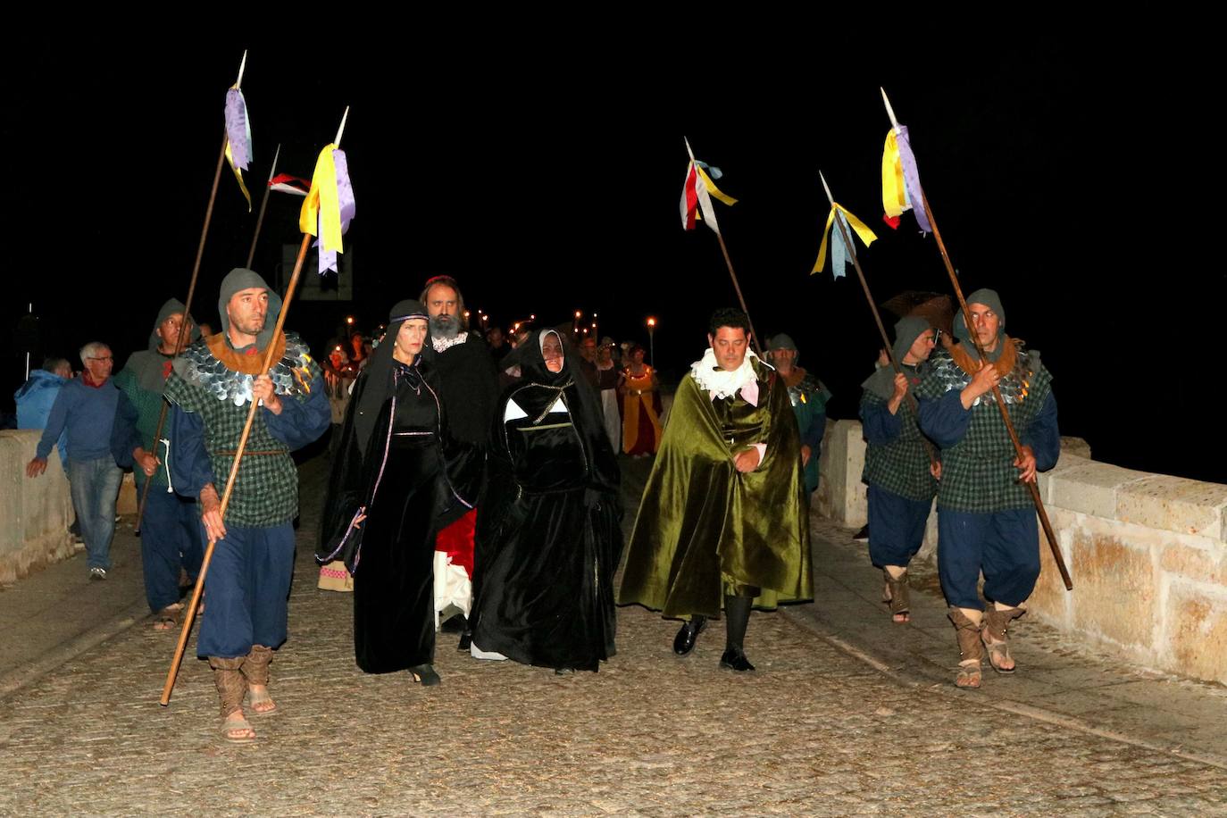 Fotos: Escenificación del Cortejo Fúnebre de la Reina Juana I de Castilla en Torquemada