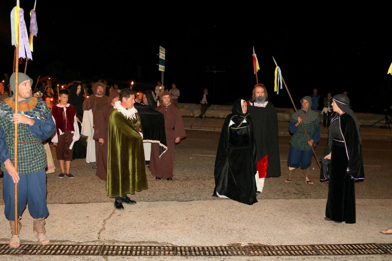 Fotos: Escenificación del Cortejo Fúnebre de la Reina Juana I de Castilla en Torquemada