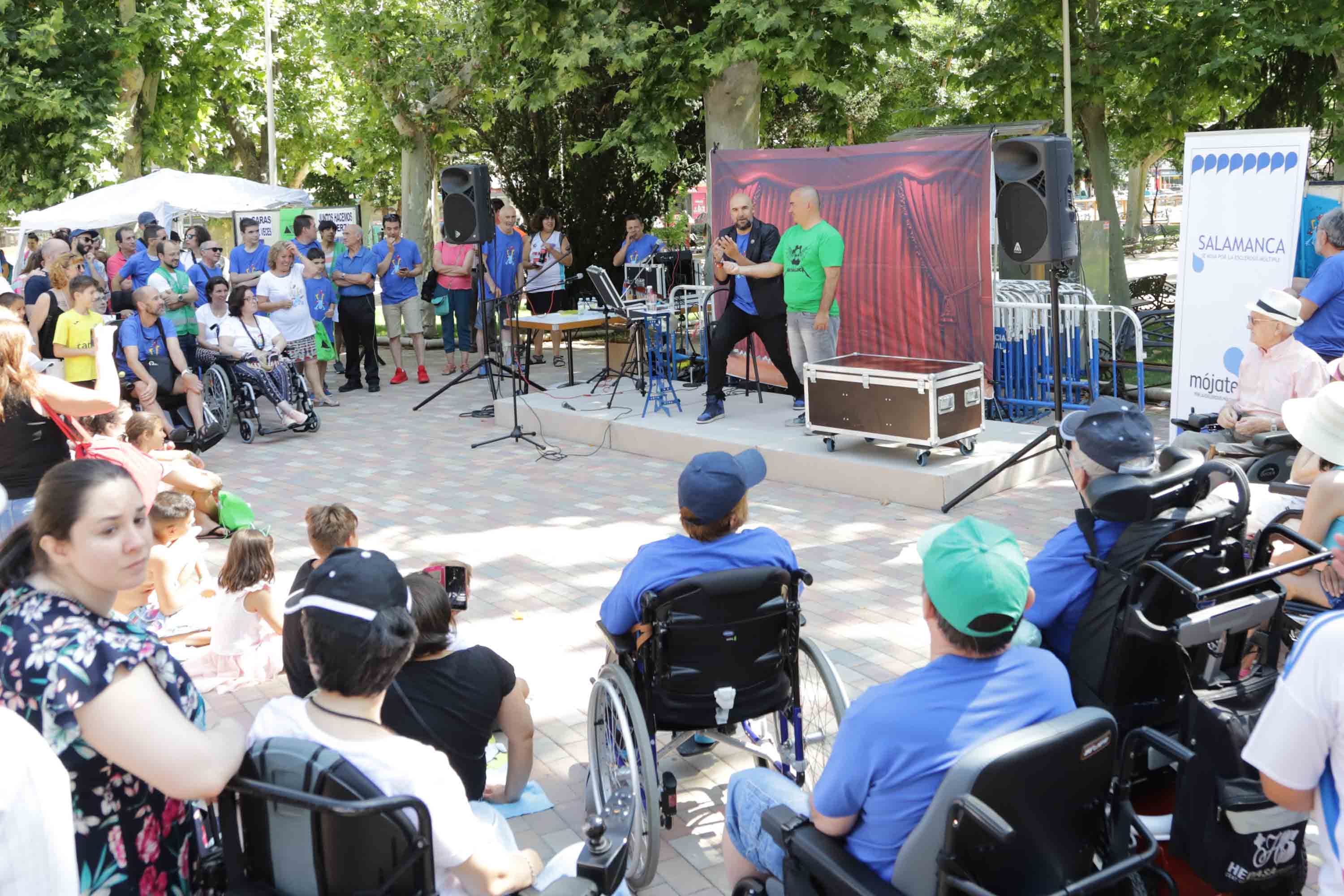 Fotos: Campaña &#039;Mójate por la esclerosis&#039; en Salamanca