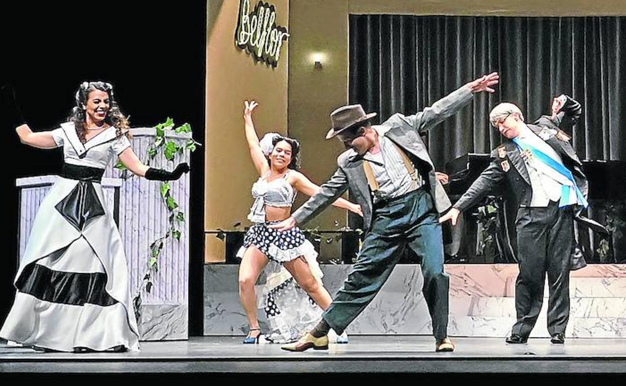 Un ensayo de 'El perro del hortelano', de Lope de Vega, interpretado por la Compañía Nacional de Teatro de México. 