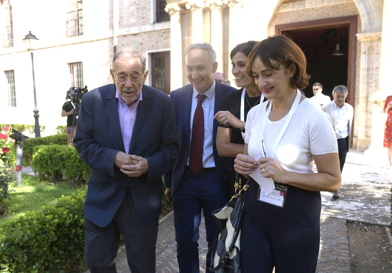 Fotos: Javier Solana inaugura el I Encuentro de Verano de la Universidad de Valladolid