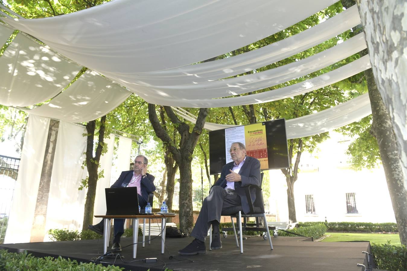 Fotos: Javier Solana inaugura el I Encuentro de Verano de la Universidad de Valladolid