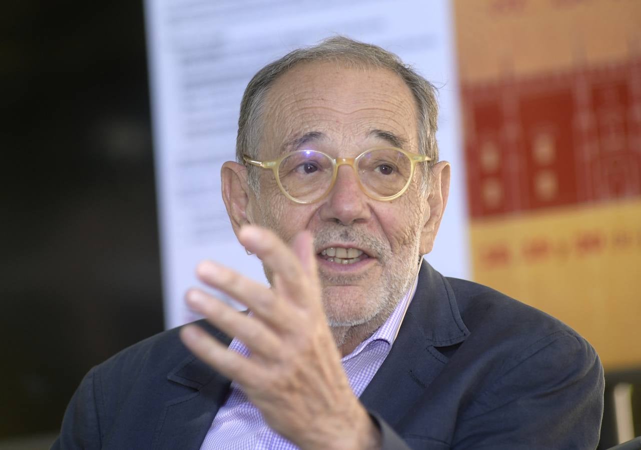 Fotos: Javier Solana inaugura el I Encuentro de Verano de la Universidad de Valladolid