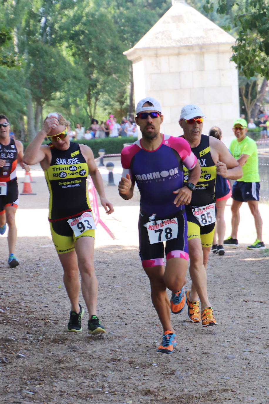 Los recorridos de natación, ciclismo y carrera a pie han discurrido exclusivamente por los caminos de sirga y las aguas de esta infraestructura simbólica de Tierra de Campos