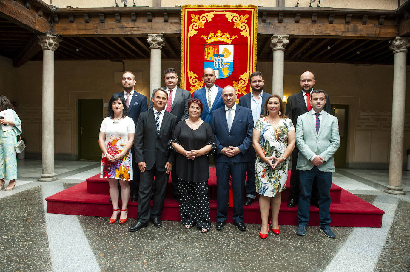 Fotos: Pleno de constitución de la Diputación