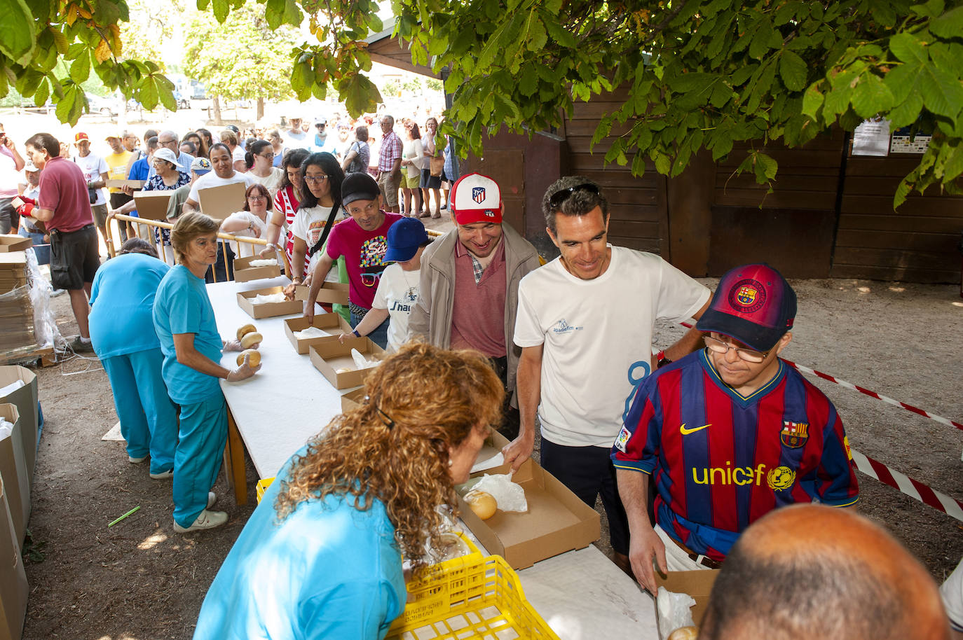 Fotos: Gran paella de Apadefim