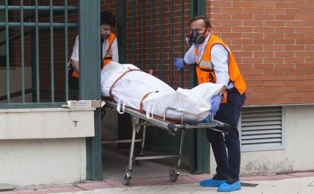 Ángel, el jubilado que murió solo en Valladolid, falleció quince días antes del hallazgo de su cuerpo