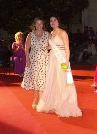 Íscar daba inicio oficial a sus Fiestas Populares de Agosto con el acto de proclamación, mediante la coronación e imposición de banda acreditativa, de Eva Peña Chico, Erika Gutiérrez Queiros y Paula Solís Pérez como Reinas de las Fiestas 2019.