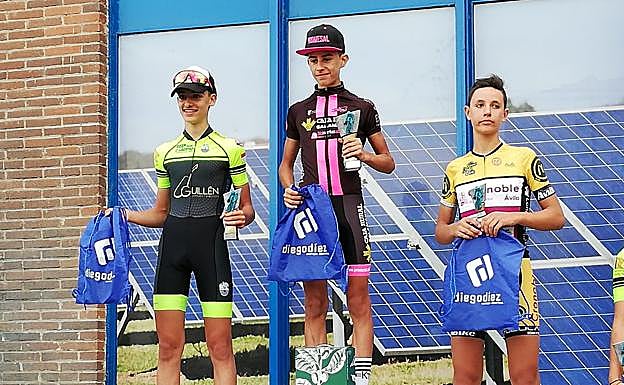 Podio Infantiles, primero Héctor Vicente. 