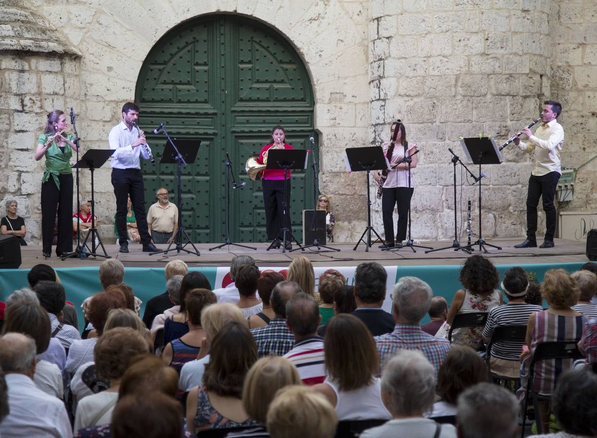 Fotos: El quinteto Respira inaugura el certamen Emplazados en el Atrio de Santiago