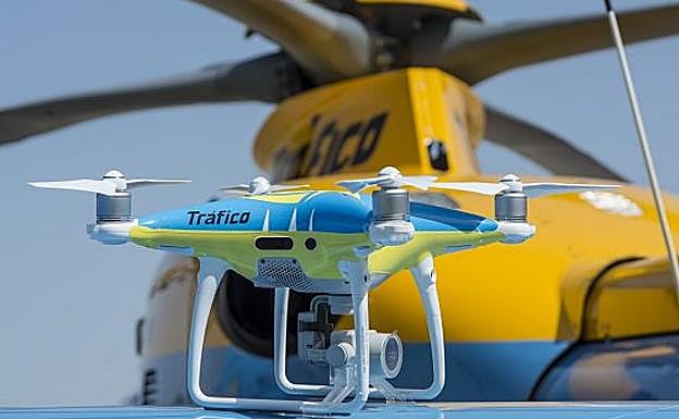 Dron de la Dirección General de Tráfico.