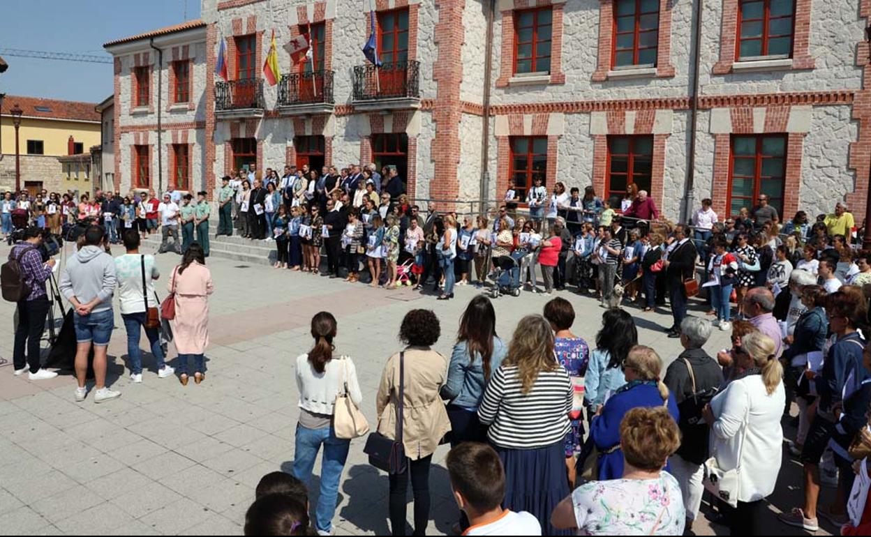 Minuto de silencio a mediodía