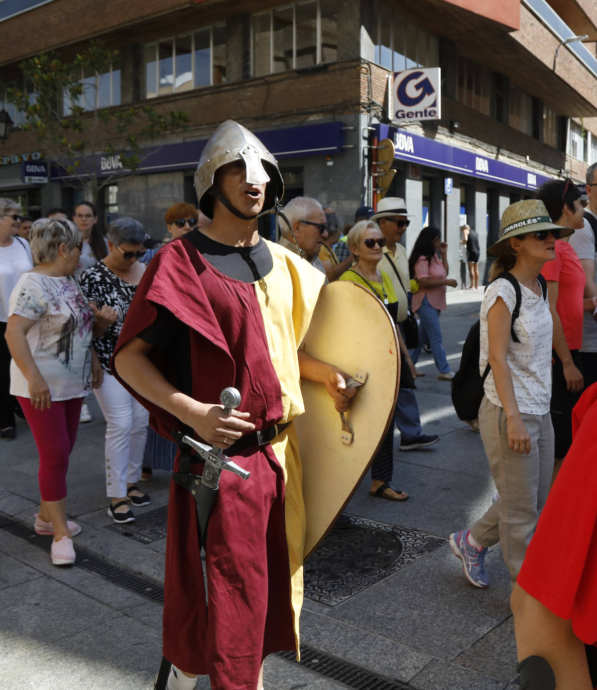 Fotos: Monzón se manifiesta por su castillo