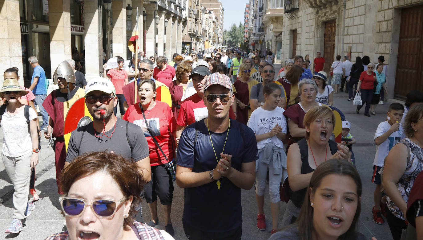 Fotos: Monzón se manifiesta por su castillo