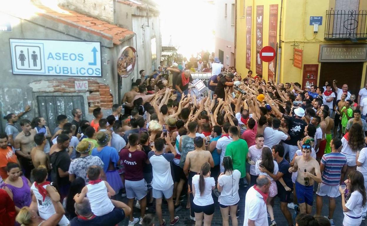 Chupinazo de las fiestas de Íscar de 2019.