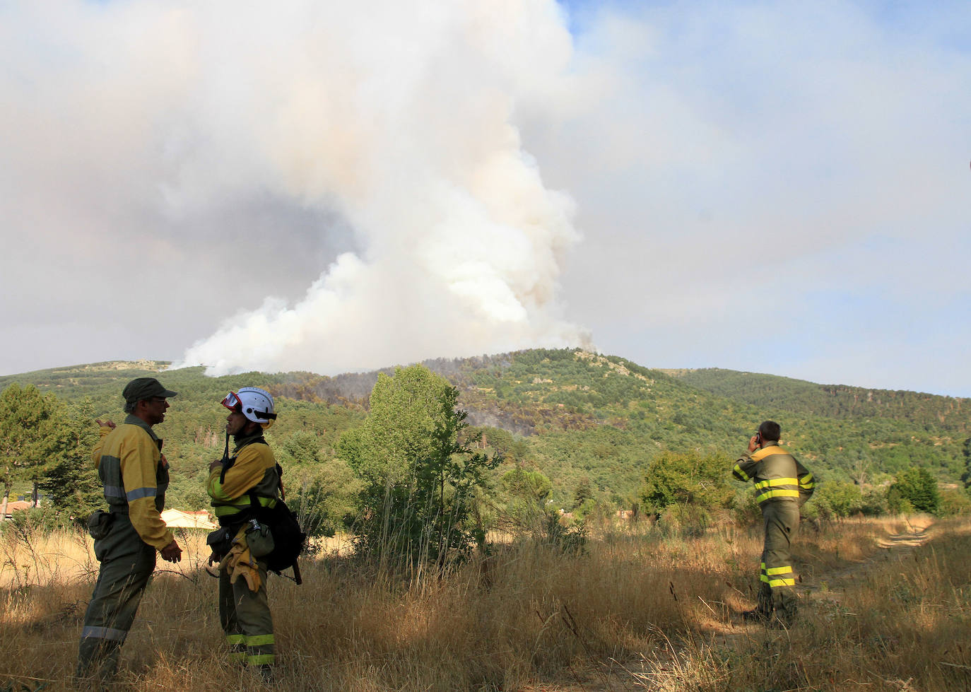 Fotos: LAS LLAMAS DEVORAN GUADARRAMA