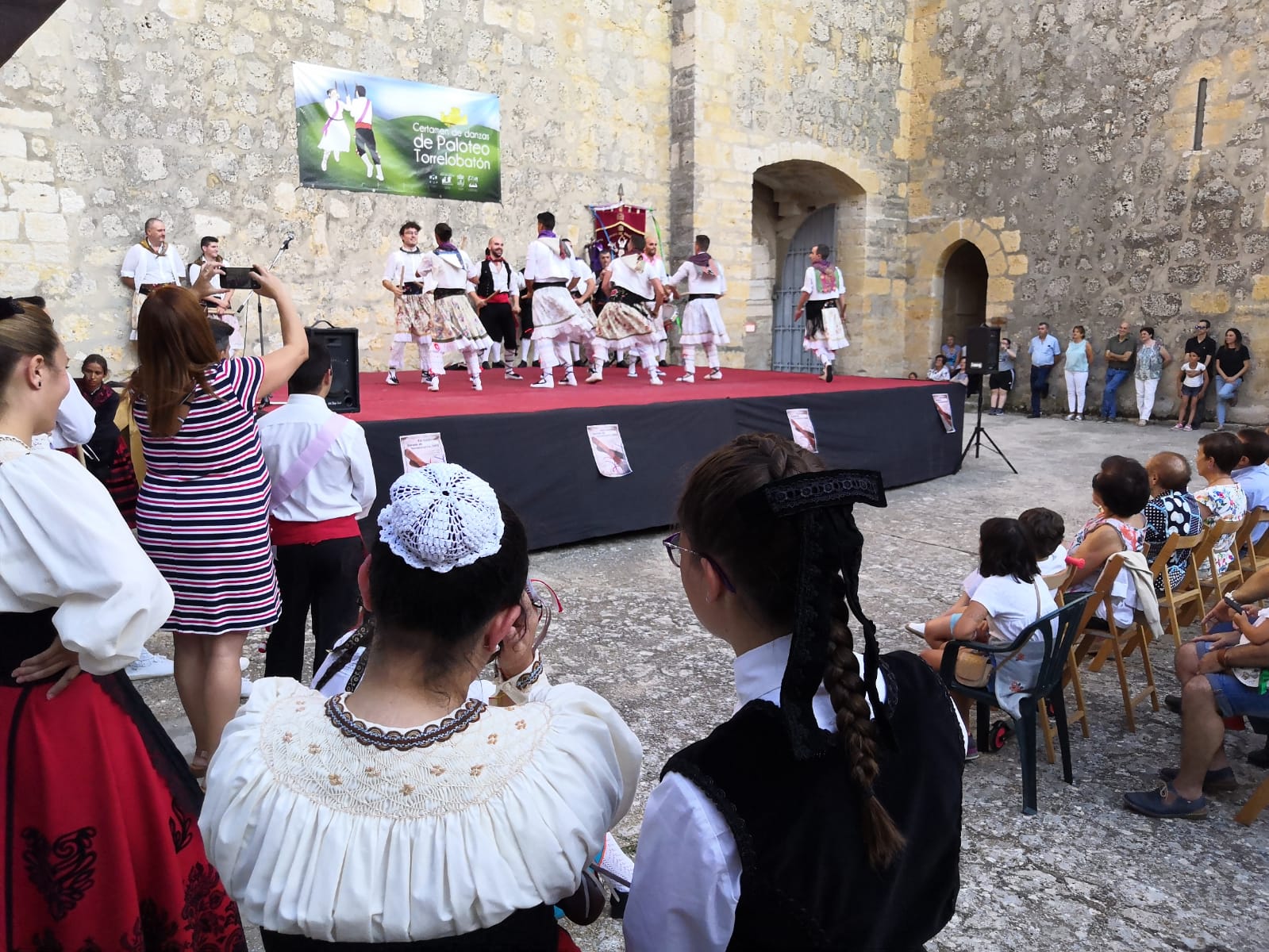 Fotos: Certamen de paloteo en Torrelobatón
