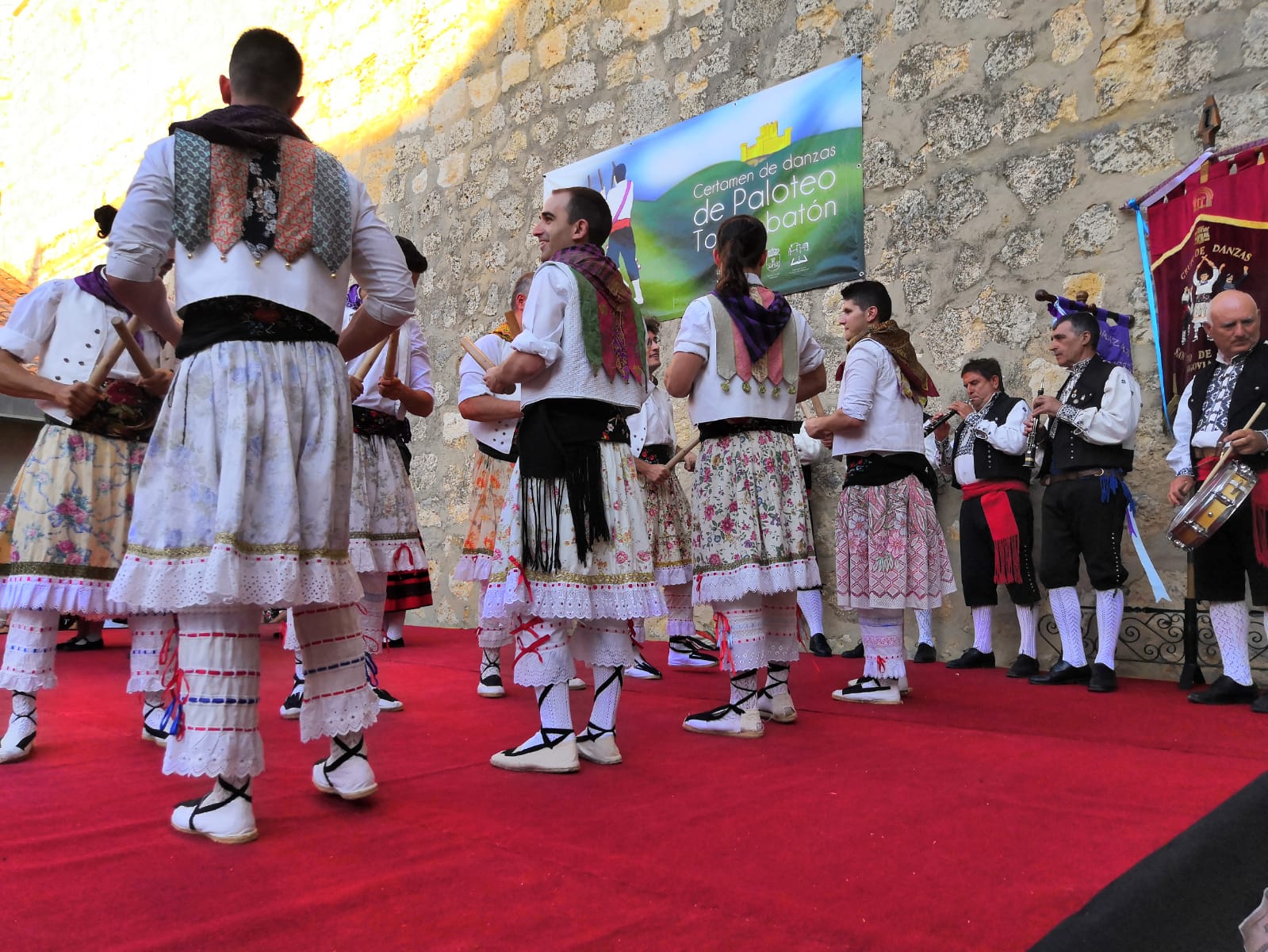 Fotos: Certamen de paloteo en Torrelobatón