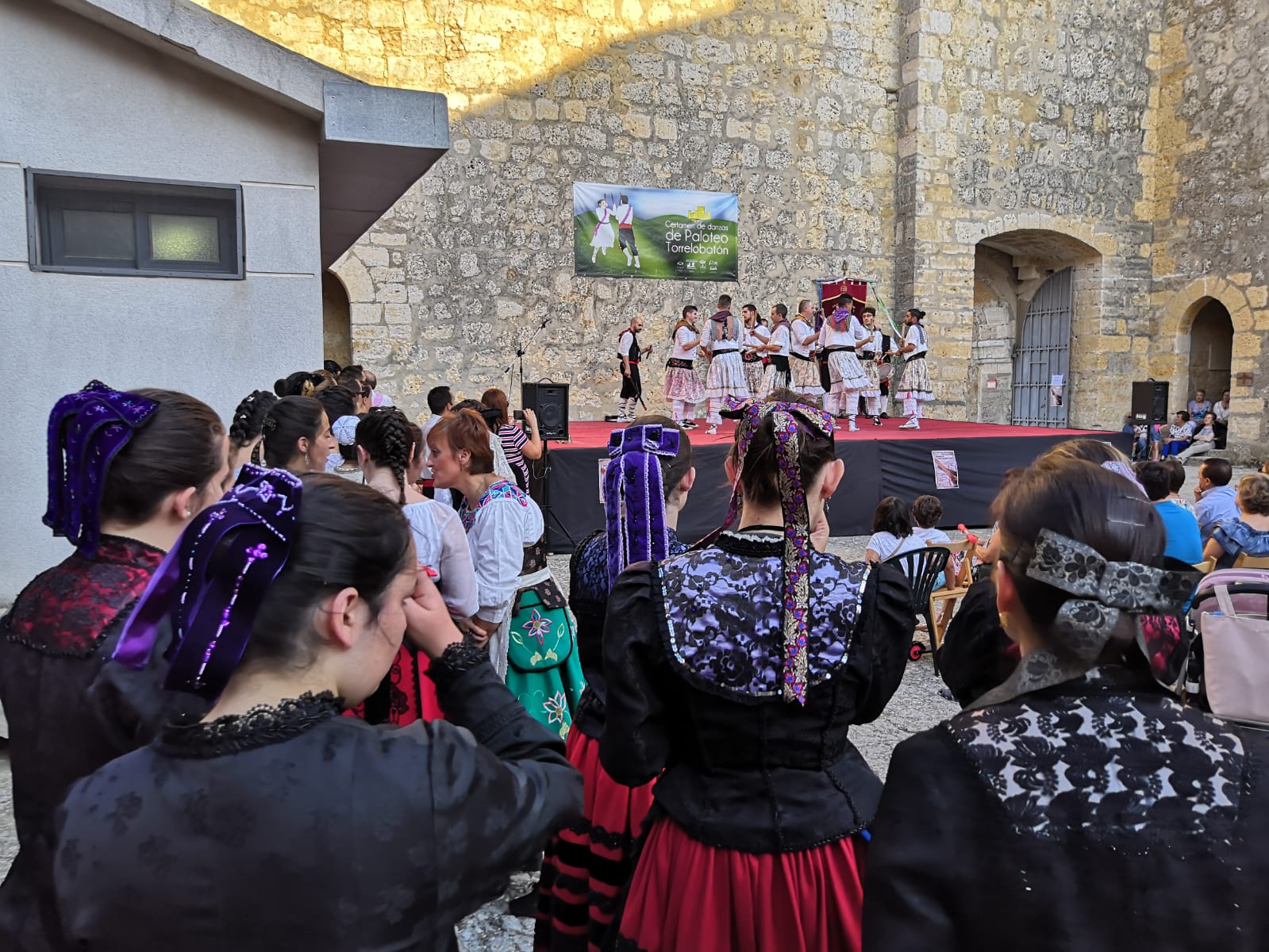 Fotos: Certamen de paloteo en Torrelobatón