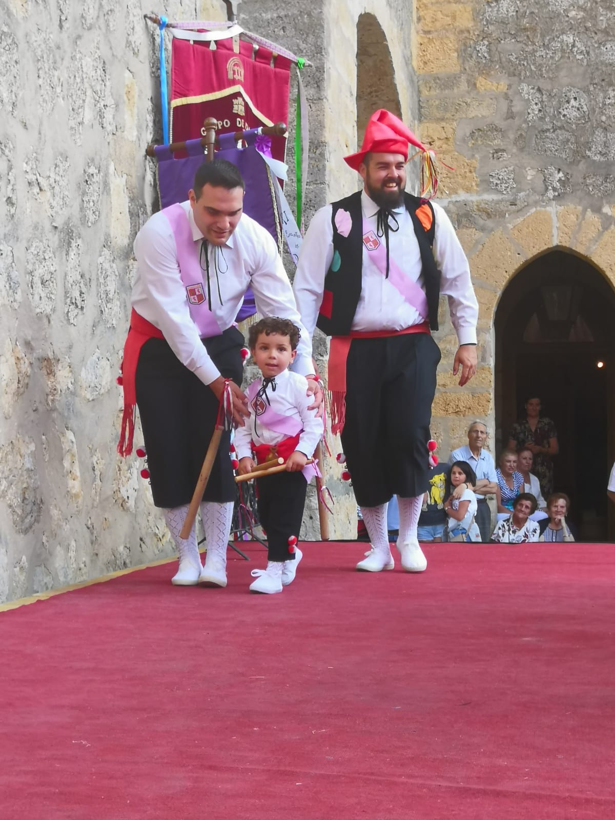 Fotos: Certamen de paloteo en Torrelobatón